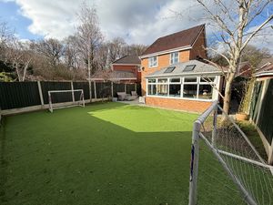 Sark Avenue Stanney Oaks